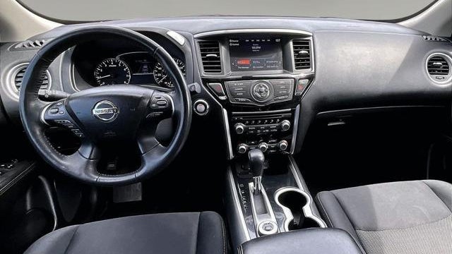2019 Nissan Pathfinder SV