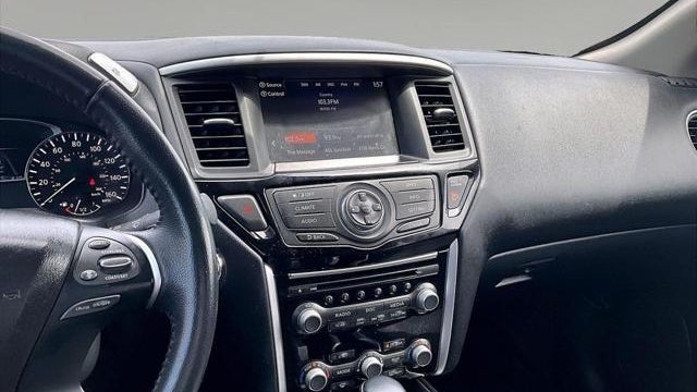 2019 Nissan Pathfinder SV