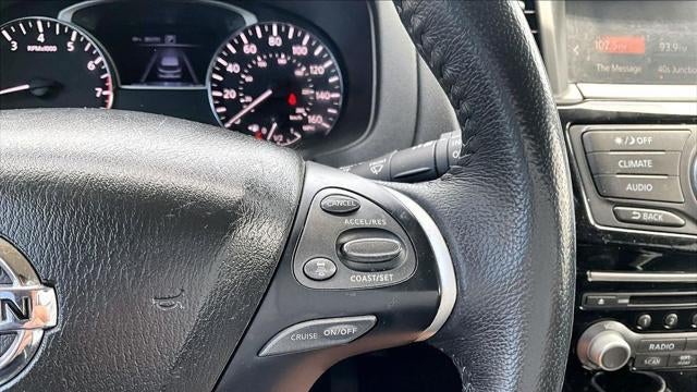 2019 Nissan Pathfinder SV