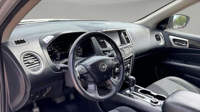 2019 Nissan Pathfinder SV