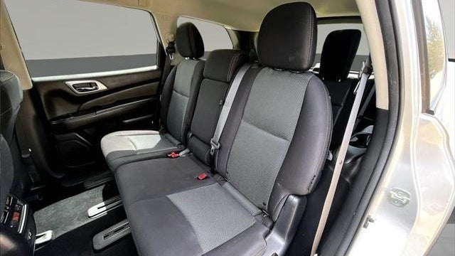 2019 Nissan Pathfinder SV