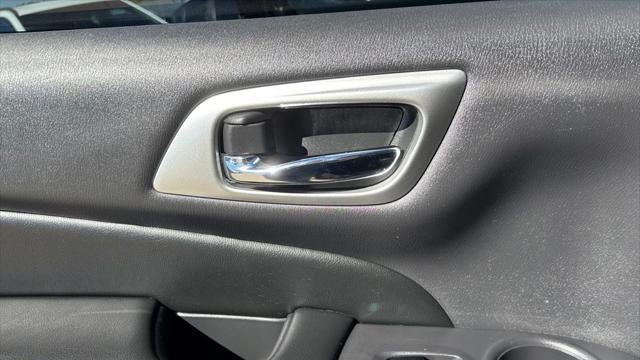 2018 Nissan Pathfinder S