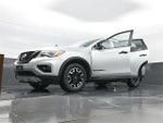 2019 Pathfinder Thumbnail 37