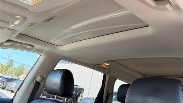 2017 Nissan Pathfinder SL