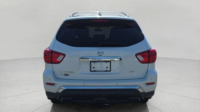 2019 Nissan Pathfinder SV