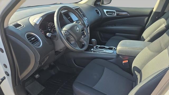 2019 Nissan Pathfinder SV