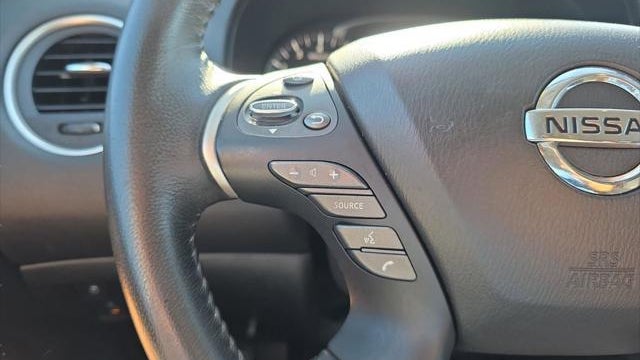 2019 Nissan Pathfinder SV