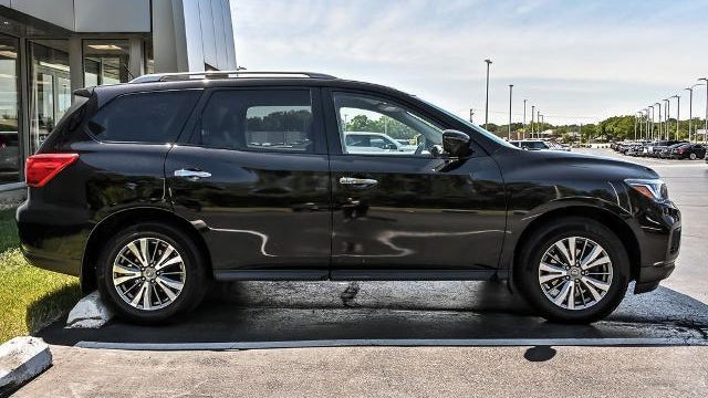 2018 Nissan Pathfinder S