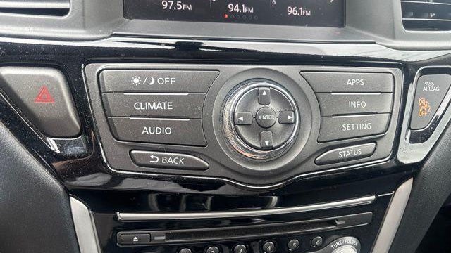 2019 Nissan Pathfinder S