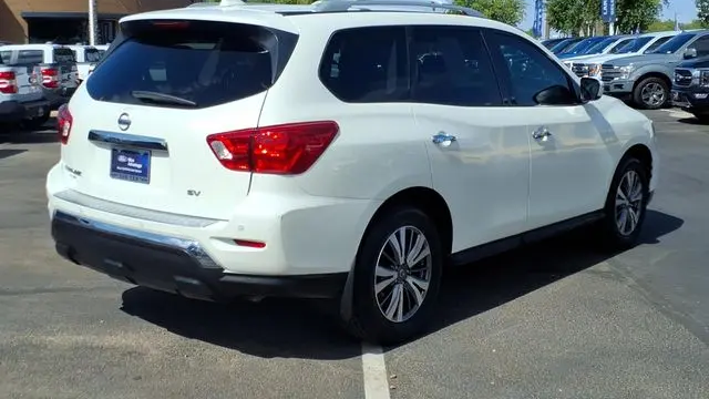 2019 Nissan Pathfinder S