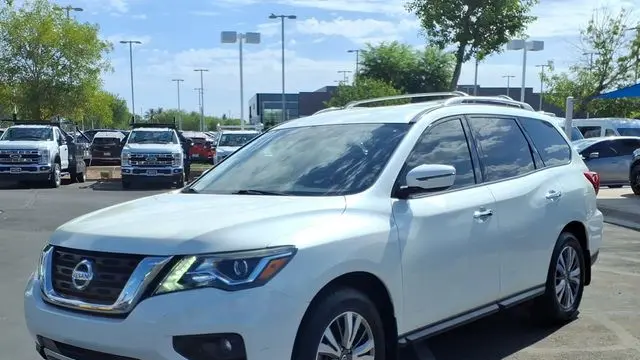 2019 Nissan Pathfinder S