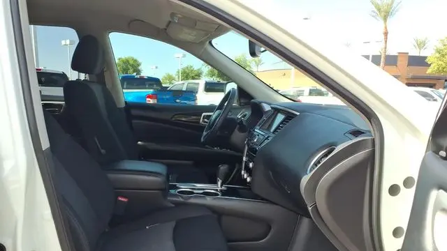 2019 Nissan Pathfinder S