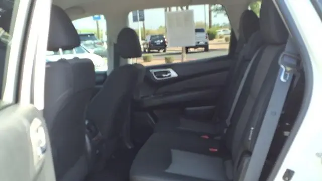 2019 Nissan Pathfinder S