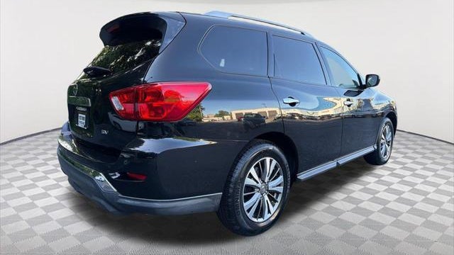 2019 Nissan Pathfinder SV