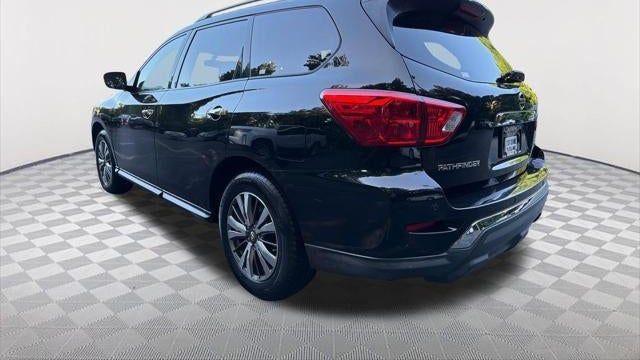2019 Nissan Pathfinder SV