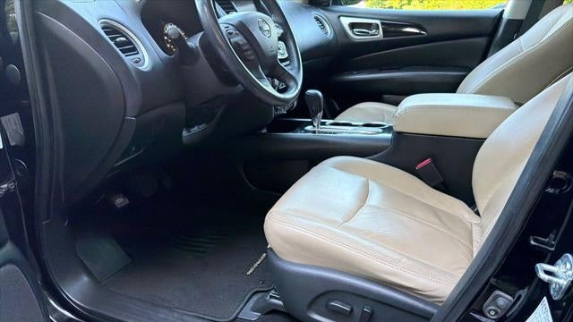 2019 Nissan Pathfinder SV