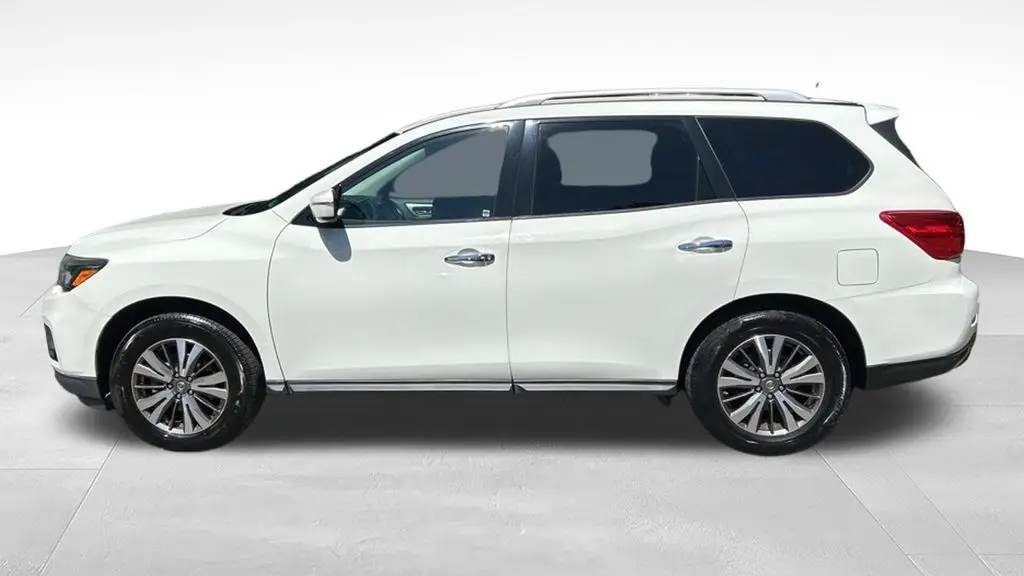 2017 Nissan Pathfinder S