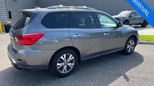 2019 Nissan Pathfinder S