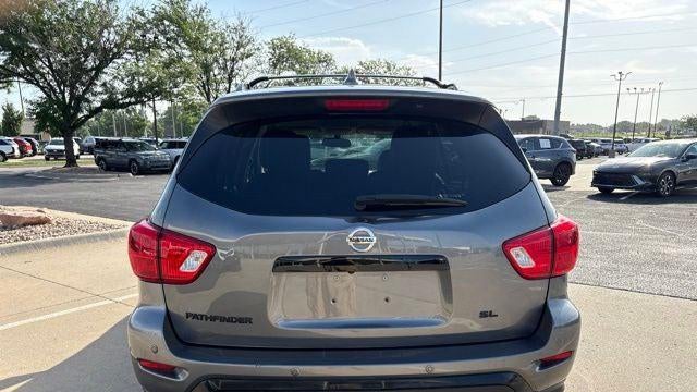 2019 Nissan Pathfinder SL