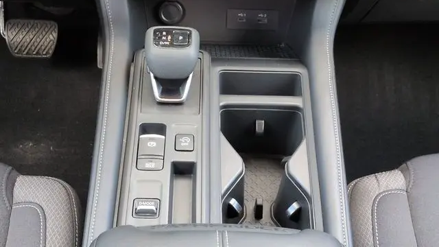2025 Nissan Pathfinder S