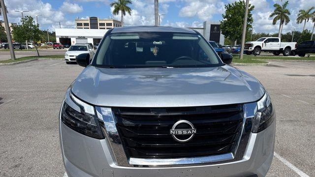 2025 Nissan Pathfinder S