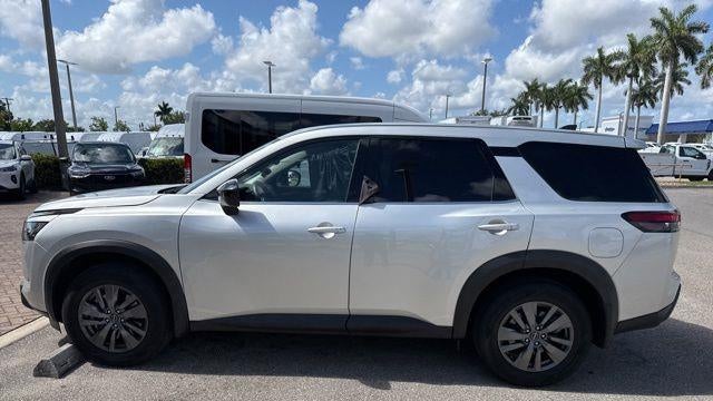 2025 Nissan Pathfinder S