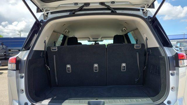 2025 Nissan Pathfinder S