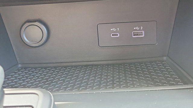 2025 Nissan Pathfinder S