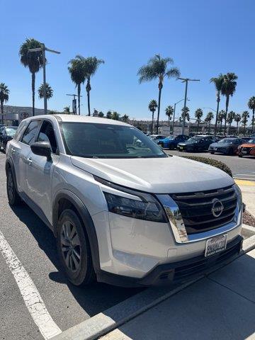 2023 Nissan Pathfinder - $24,975