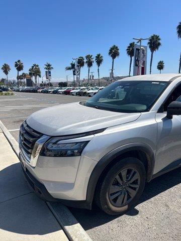 2023 Nissan Pathfinder - $24,975