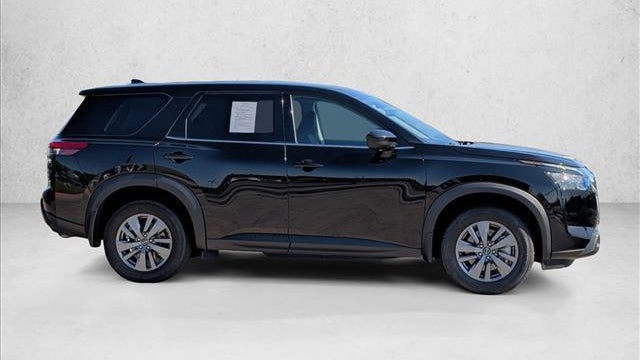 2024 Nissan Pathfinder S
