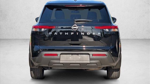 2024 Nissan Pathfinder S
