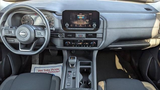 2024 Nissan Pathfinder S