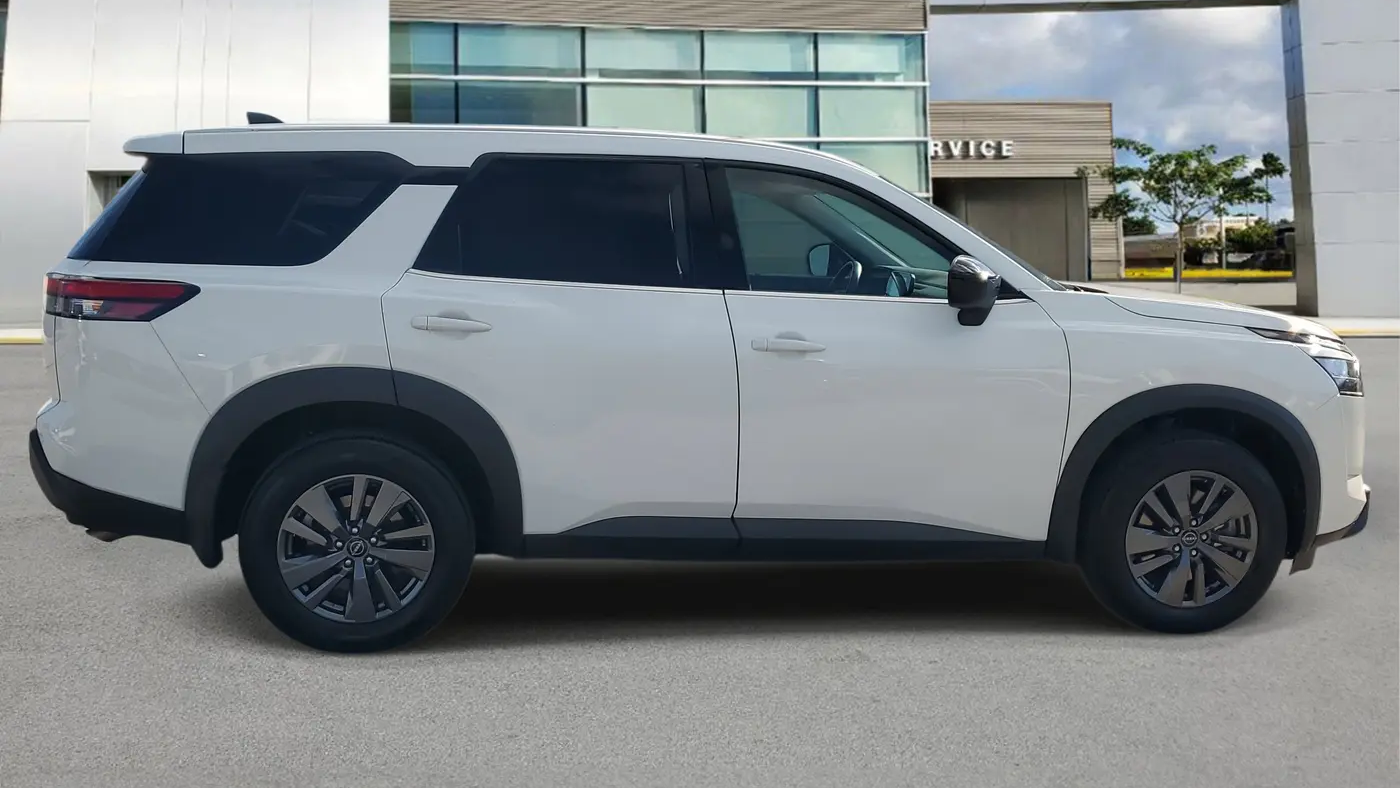 2024 Nissan Pathfinder S