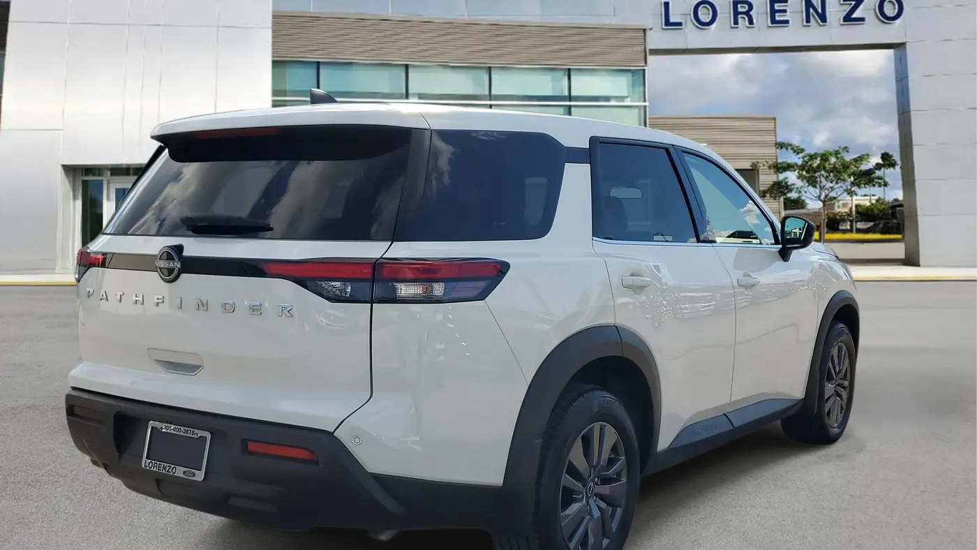 2024 Nissan Pathfinder S
