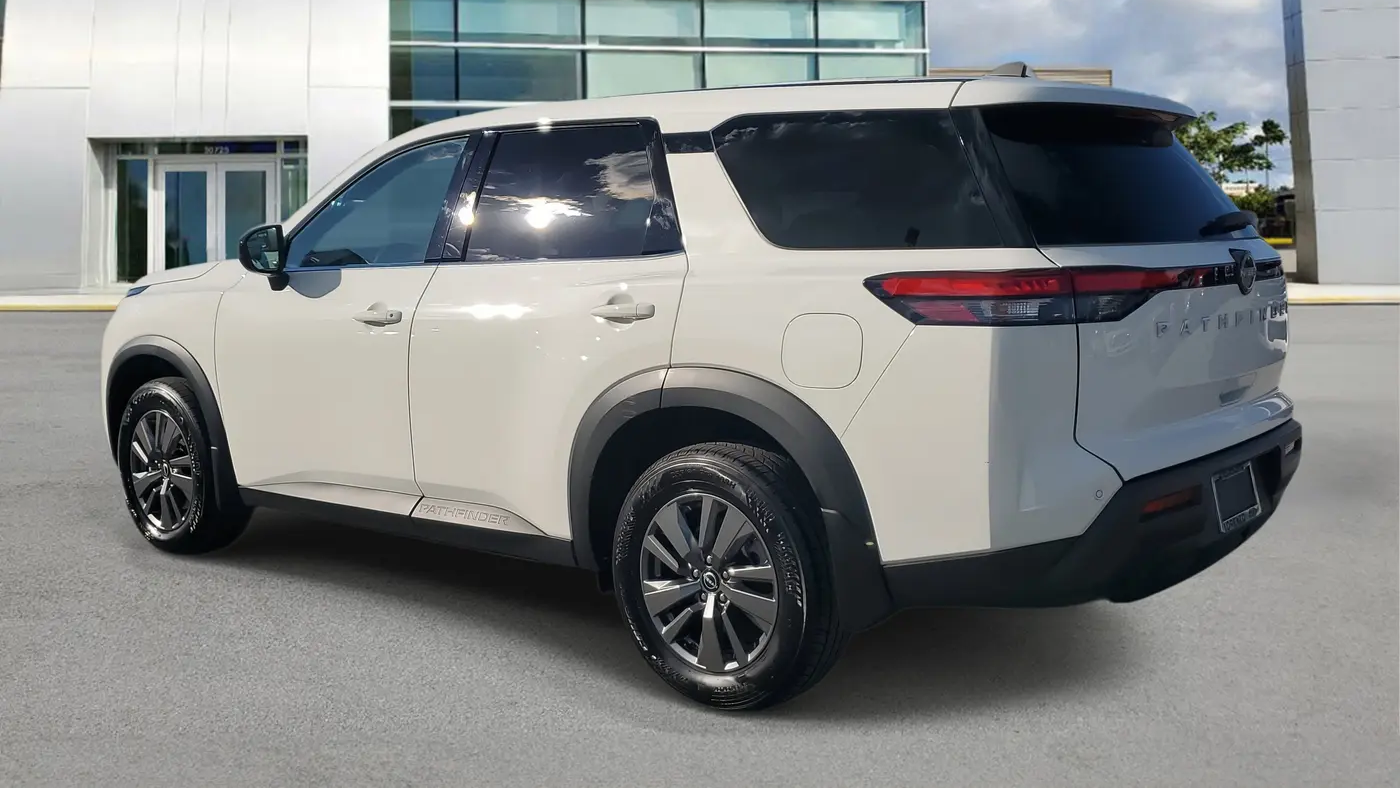 2024 Nissan Pathfinder S