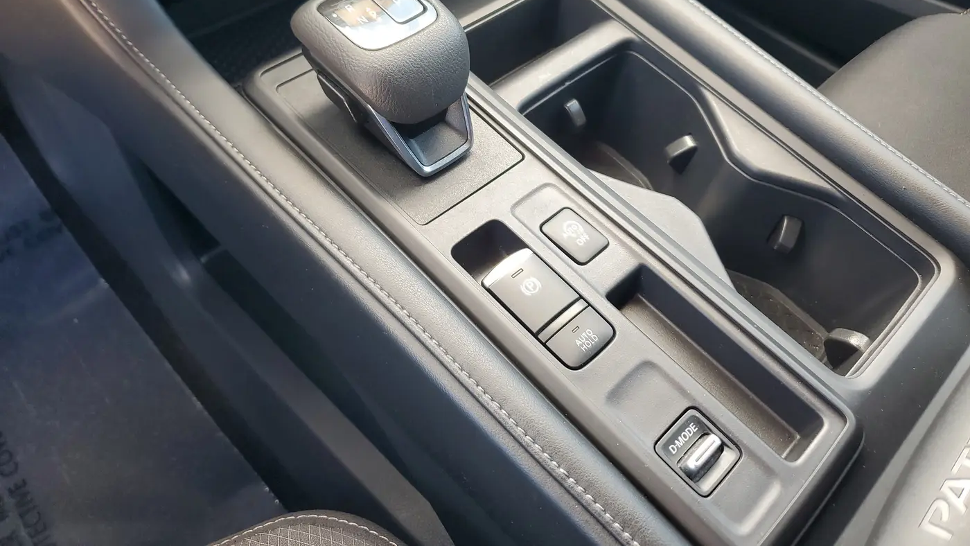 2024 Nissan Pathfinder S