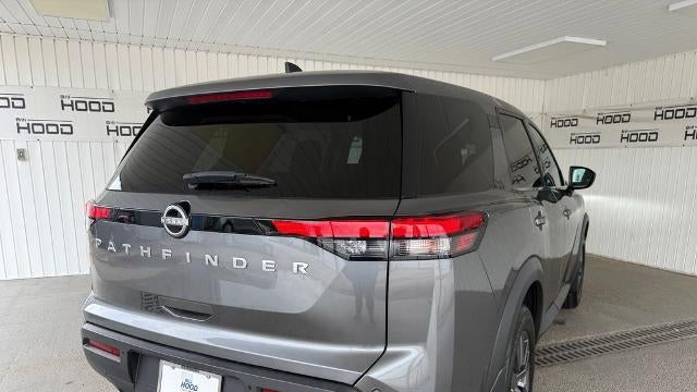 2023 Nissan Pathfinder S
