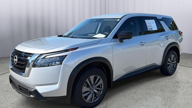 2024 Nissan Pathfinder S