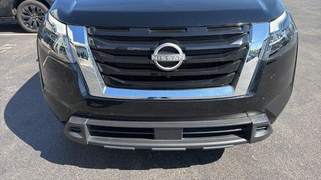 2023 Nissan Pathfinder S