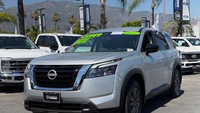 2024 Nissan Pathfinder S