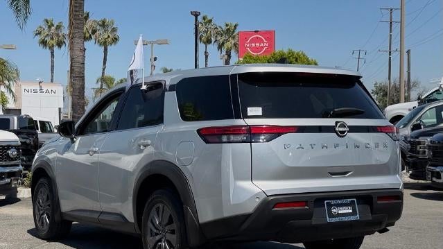 2024 Nissan Pathfinder S