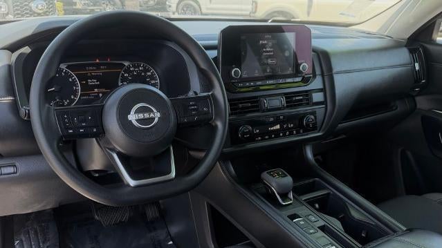 2024 Nissan Pathfinder S