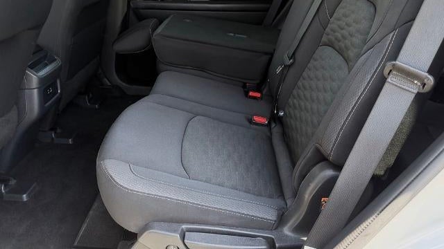 2024 Nissan Pathfinder S