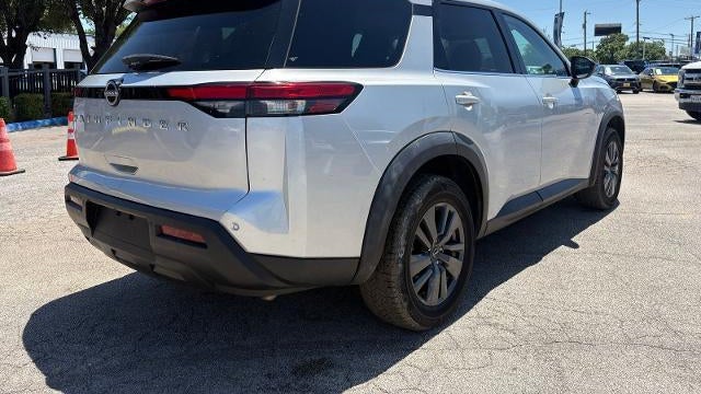 2023 Nissan Pathfinder S