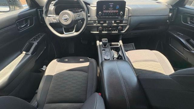 2023 Nissan Pathfinder S