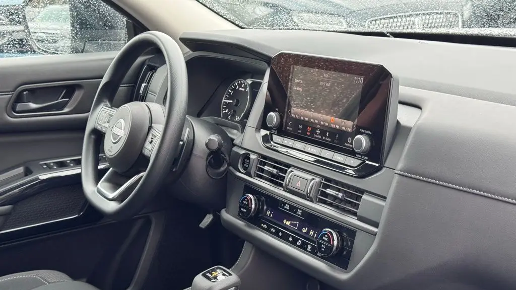 2025 Nissan Pathfinder S