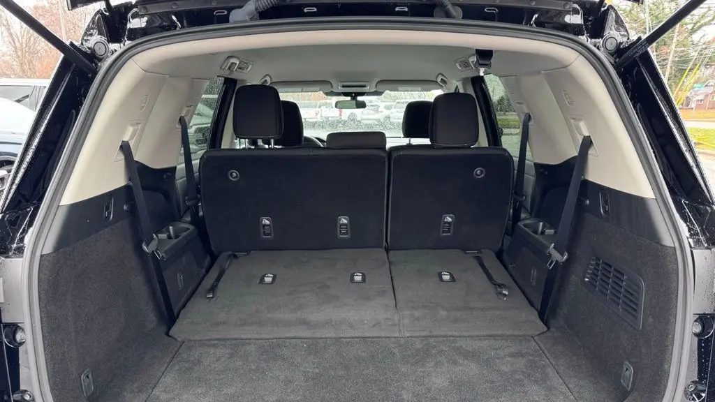 2025 Nissan Pathfinder S
