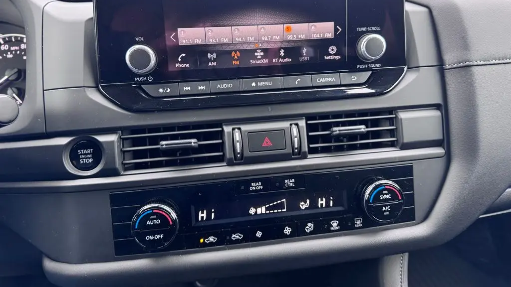 2025 Nissan Pathfinder S