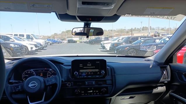 2024 Nissan Pathfinder S